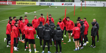 a-milli-takim-pristineye-zafer-icin-yola-cikiyor