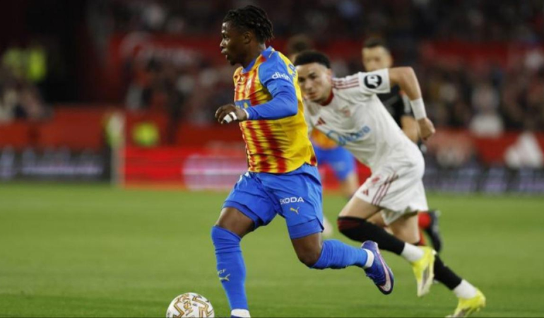 Valencia, Sevilla’yı deplasmanda geçti